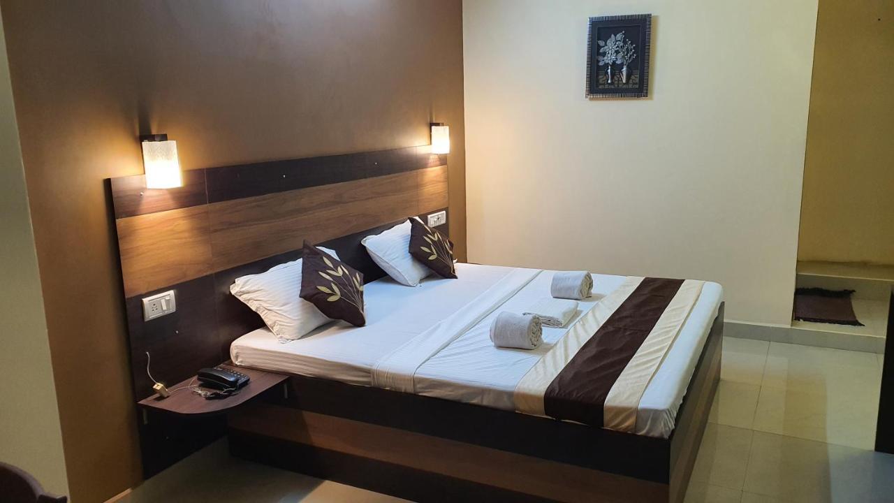S4 Residency Hotel Chennai Luaran gambar