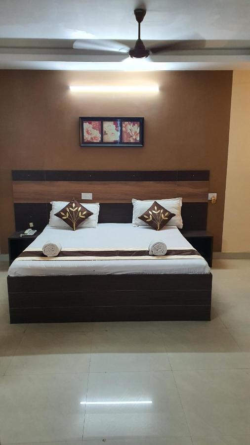 S4 Residency Hotel Chennai Luaran gambar