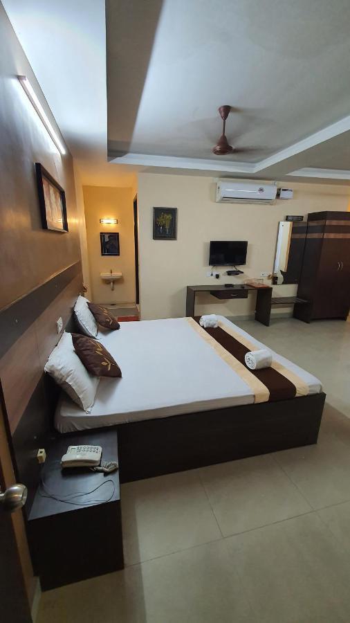 S4 Residency Hotel Chennai Luaran gambar
