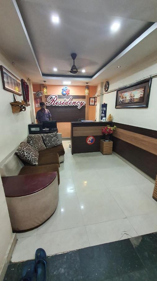 S4 Residency Hotel Chennai Luaran gambar