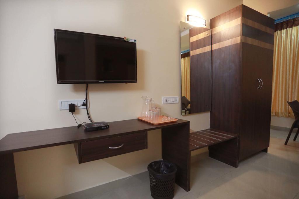 S4 Residency Hotel Chennai Luaran gambar